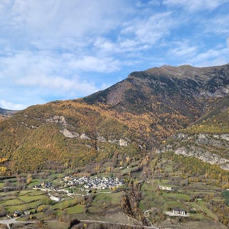 Apartamentos Turisticos: Tu Casa En Sahun المظهر الخارجي الصورة