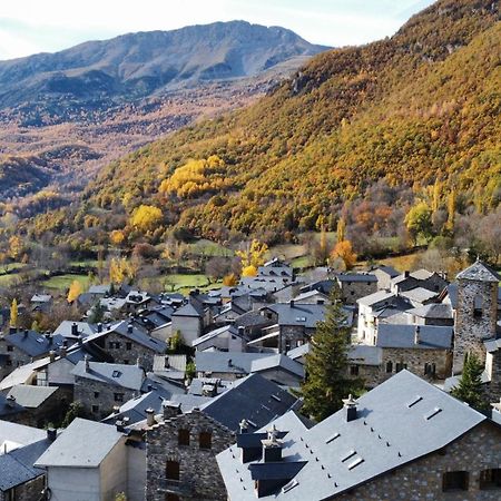 Apartamentos Turisticos: Tu Casa En Sahun المظهر الخارجي الصورة