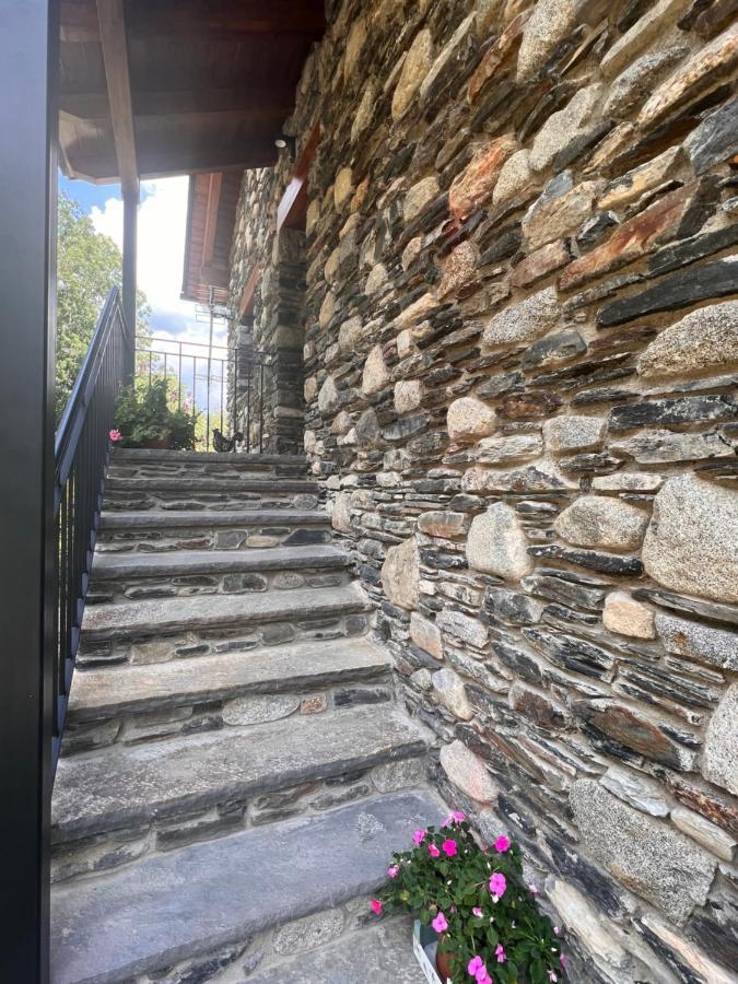 Apartamentos Turisticos: Tu Casa En Sahun المظهر الخارجي الصورة